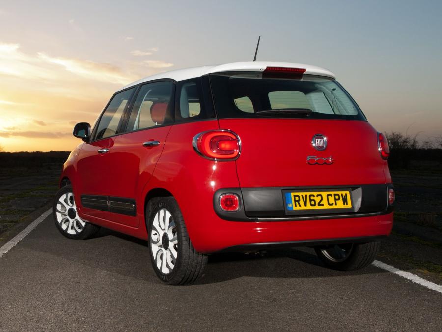  Fiat 500L 2013 года  (UK) (фото 13 из 27)
